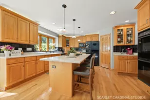 972 Pembridge Pl, Sugar Grove, IL 60554 - Photo 5