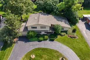 15 Croydon Ln, Oak Brook, IL 60523 - Photo 5