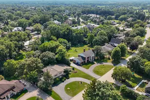 15 Croydon Ln, Oak Brook, IL 60523 - Photo 9