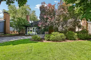 2662 Crawford Ave, Evanston, IL 60201 - Photo 1