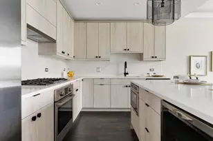 6911 N Western Ave, Chicago, IL 60645 - Photo 13