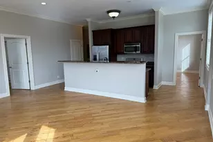 2338 W Morse Ave, Chicago, IL 60645 - Photo 3