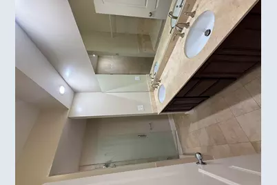 2338 W Morse Avenue #4A, Chicago, IL 60645 - Photo 7
