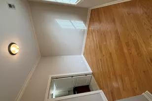2338 W Morse Ave, Chicago, IL 60645 - Photo 9