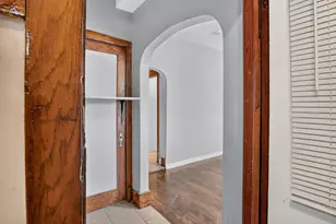 1541 S Tripp Ave, Chicago, IL 60623 - Photo 3