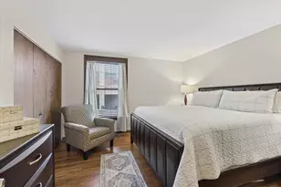 941 W Gunnison St, Chicago, IL 60640 - Photo 9