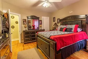 8035 S Paulina St, Chicago, IL 60620 - Photo 9