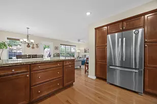 812 Kemman Ave, La Grange Park, IL 60526 - Photo 9