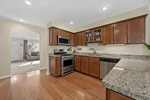 812 Kemman Ave, La Grange Park, IL 60526 - Photo 7