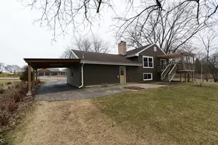 1070 Center Dr, South Elgin, IL 60177 - Photo 39