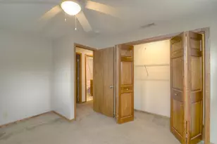 1070 Center Dr, South Elgin, IL 60177 - Photo 25