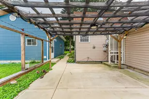 8728 S Rockwell Ave, Evergreen Park, IL 60805 - Photo 23