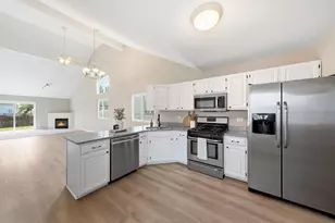 4314 River Glen Dr, Joliet, IL 60431 - Photo 3
