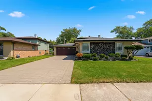 15457 Diekman Ct, Dolton, IL 60419 - Photo 3