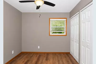 2302 Manor Lane, McHenry, IL 60051 - Photo 17