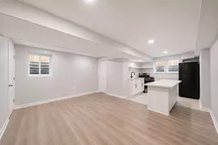 6833 S Merrill Ave, Chicago, IL 60649 - Photo 3
