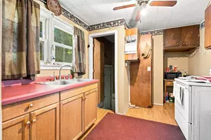1306 13th Ave, Sterling, IL 60181 - Photo 9