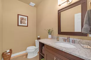 106 N Kenilworth Ave, Mount Prospect, IL 60056 - Photo 13