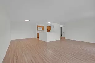 1415 E Central Rd, Arlington Heights, IL 60005 - Photo 3