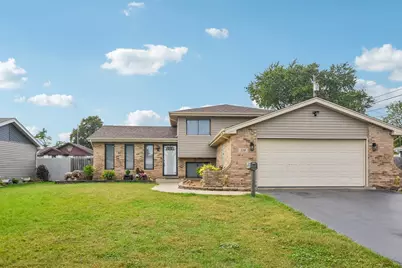 520 N Kinzie Place, Thornton, IL 60476 - Photo 1