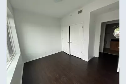755 Diamond Lake Road #303, Mundelein, IL 60060 - Photo 9