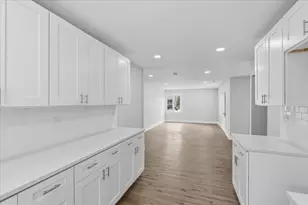 731 Enterprise Ct, Chicago Heights, IL 60411 - Photo 11