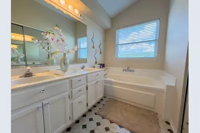 259 Haywood Drive, Round Lake, IL 60073 - Photo 15