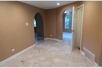 [Address not provided], Palatine, IL 60067 - Photo 3
