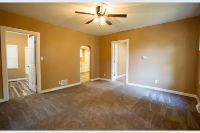 117 Clark Street, Chenoa, IL 61726 - Photo 7