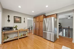 132 W King Arthur Ct, Palatine, IL 60067 - Photo 19