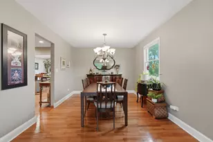 132 W King Arthur Ct, Palatine, IL 60067 - Photo 11