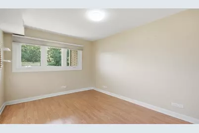 9510 S 86th Avenue #305, Hickory Hills, IL 60457 - Photo 11
