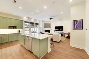 [Address not provided], Chicago, IL 60613 - Photo 11