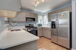 2204 Hollister Ct, Plainfield, IL 60586 - Photo 7