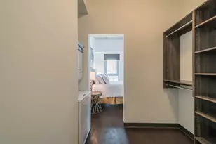 710 W Grand Ave, Chicago, IL 60654 - Photo 7
