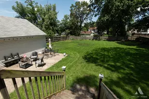 220 E 15th St, Lockport, IL 60441 - Photo 3
