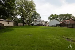 220 E 15th St, Lockport, IL 60441 - Photo 17
