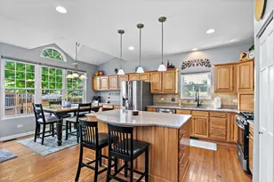 773 Providence Ln, Crystal Lake, IL 60012 - Photo 9