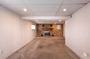 3034 190th St, Lansing, IL 60438 - Photo 11