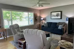 205 Sherwood Ln, Lena, IL 61048 - Photo 7