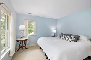 512 Barrington Ave, East Dundee, IL 60118 - Photo 25