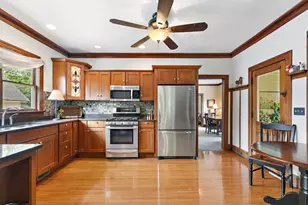 512 Barrington Ave, East Dundee, IL 60118 - Photo 17