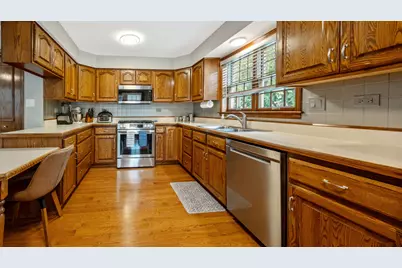 11001 S Ridgeway Avenue, Chicago, IL 60655 - Photo 13