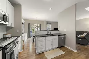 2755 McClennan Ct, Naperville, IL 60563 - Photo 11