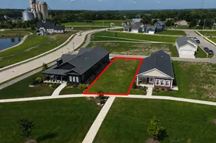 4 Lilac Ln, Ottawa, IL 61350 - Photo 1
