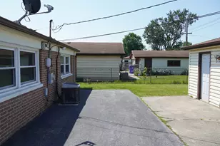 11612 S Harry J Rogowski Dr, Merrionette Park, IL 60803 - Photo 3