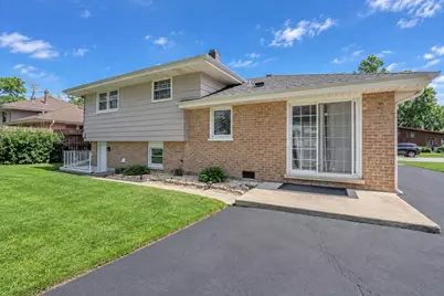 10808 S Rutherford Avenue, Worth, IL 60482 - Photo 3
