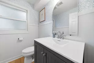 1031 Shari Ln, Libertyville, IL 60048 - Photo 17