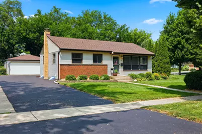 202 Bonnie Brae Avenue, Itasca, IL 60143 - Photo 1