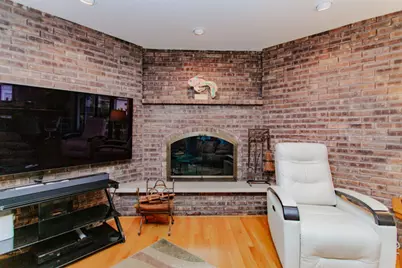 7022 Birchwood Avenue, Niles, IL 60714 - Photo 7